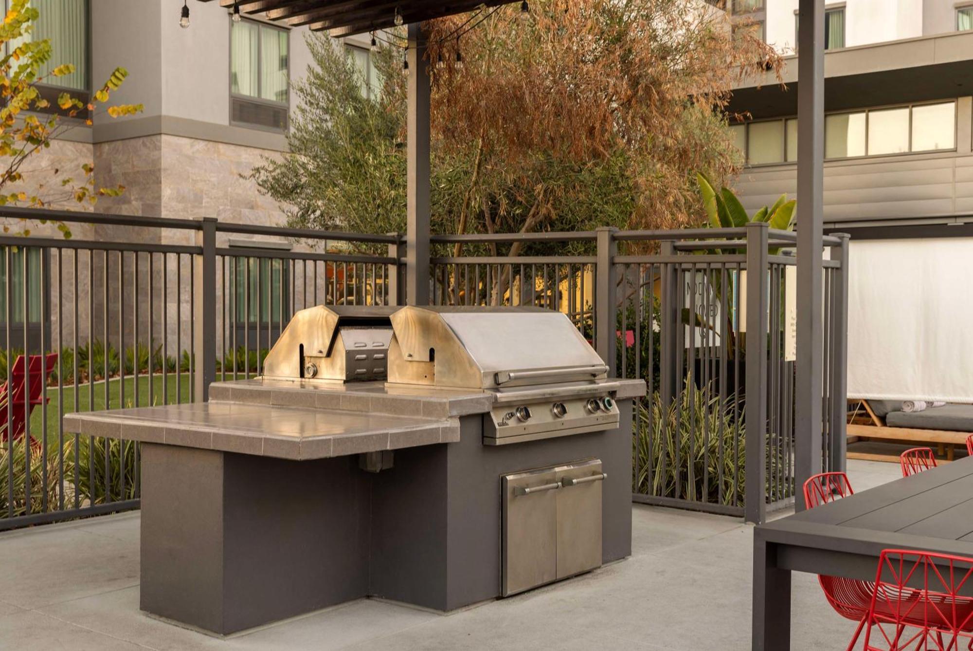 Homewood Suites By Hilton Long Beach Airport Exteriör bild
